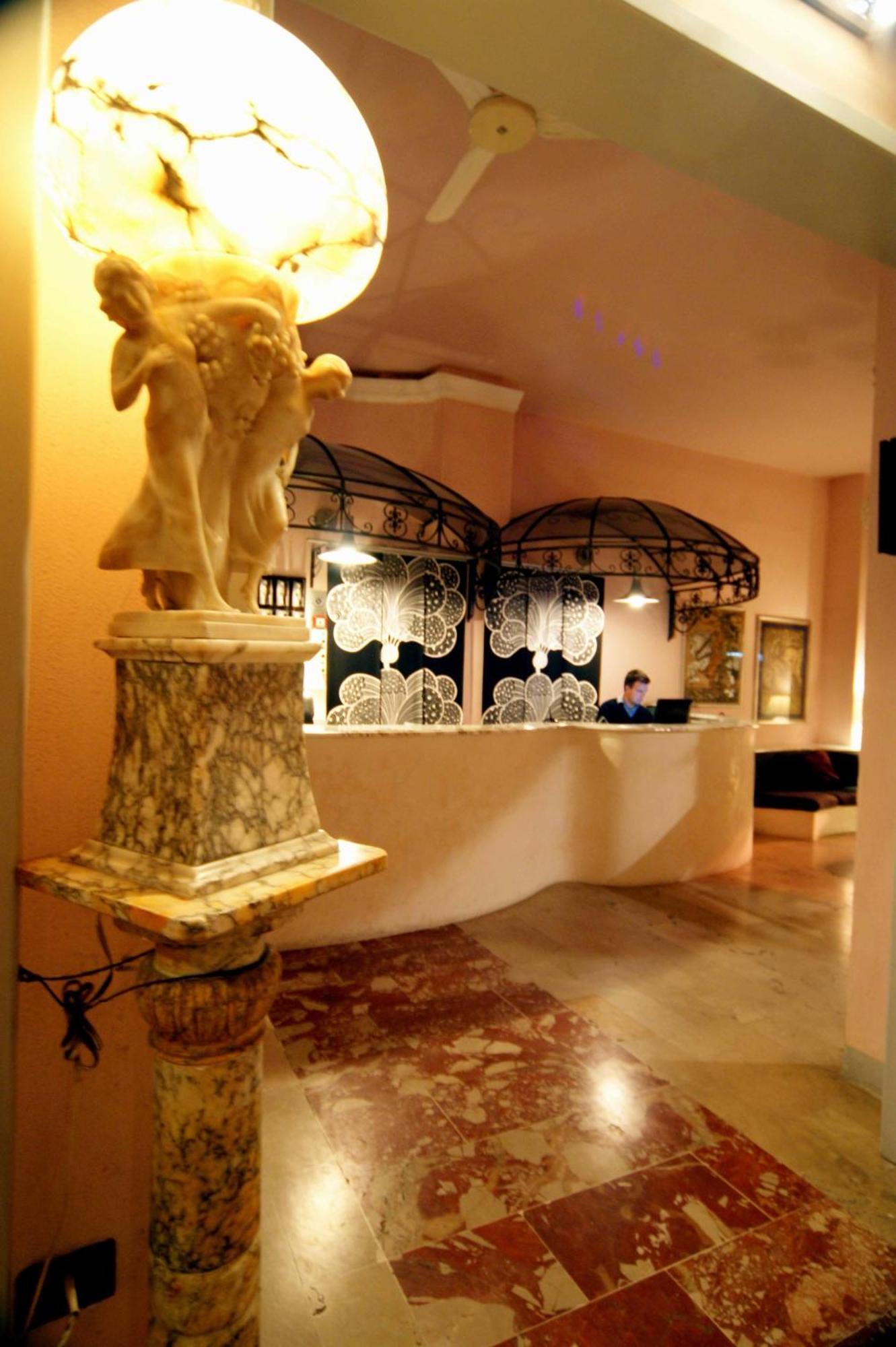 Hotel Liberty Viareggio Buitenkant foto